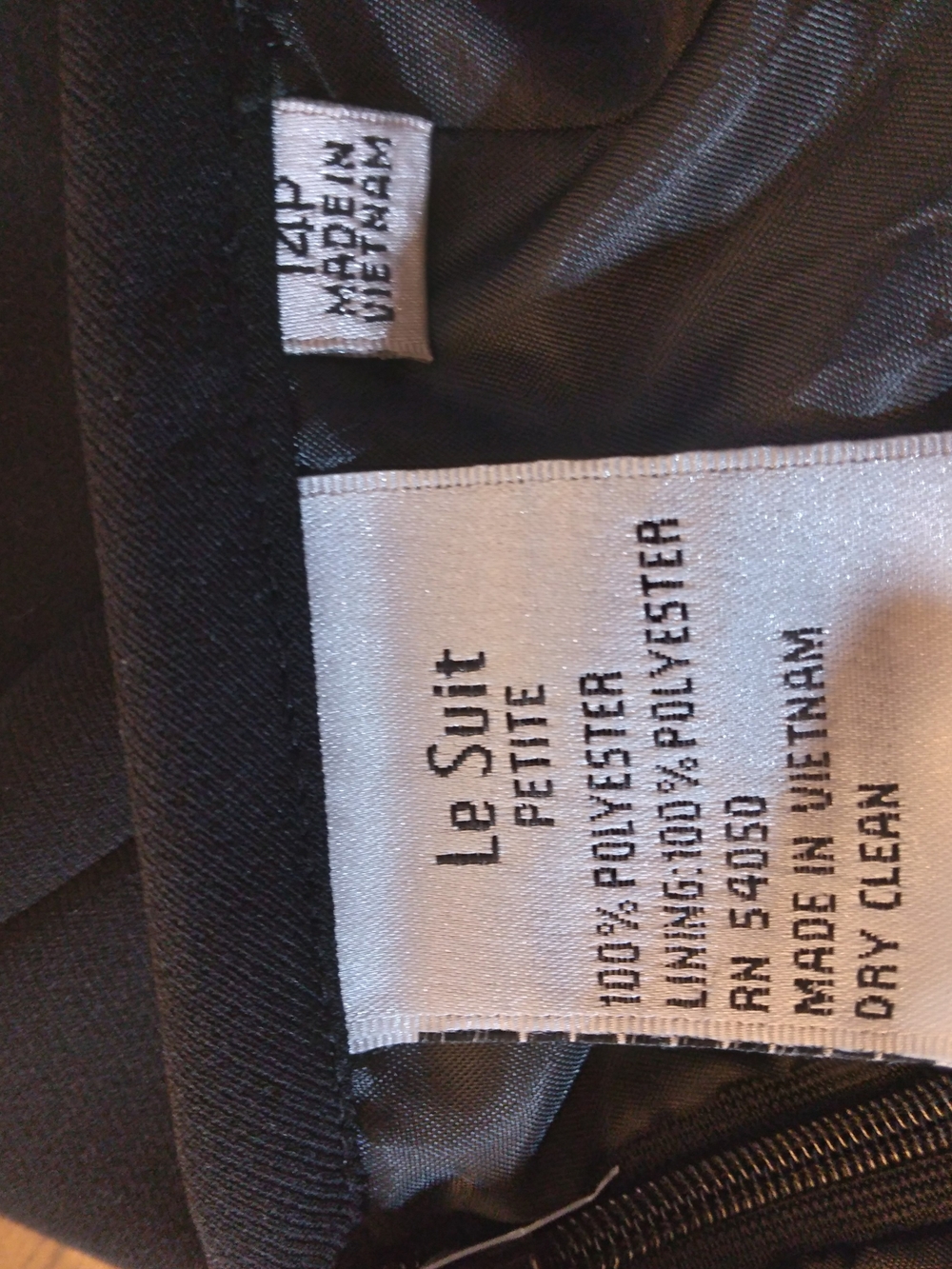 Le Suit Classic Black Women's Pencil Skirt - Picture 5 of 5